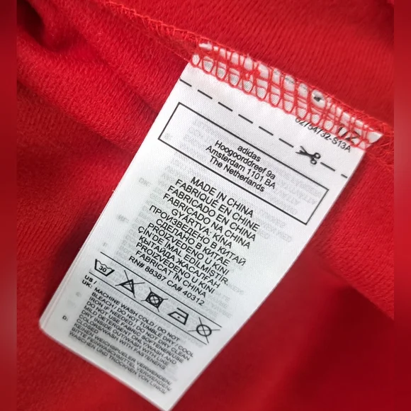 NWOT adidas Womens Track Jacket Valentine's Edition Hearts Red White size Medium - Picture 13 of 16